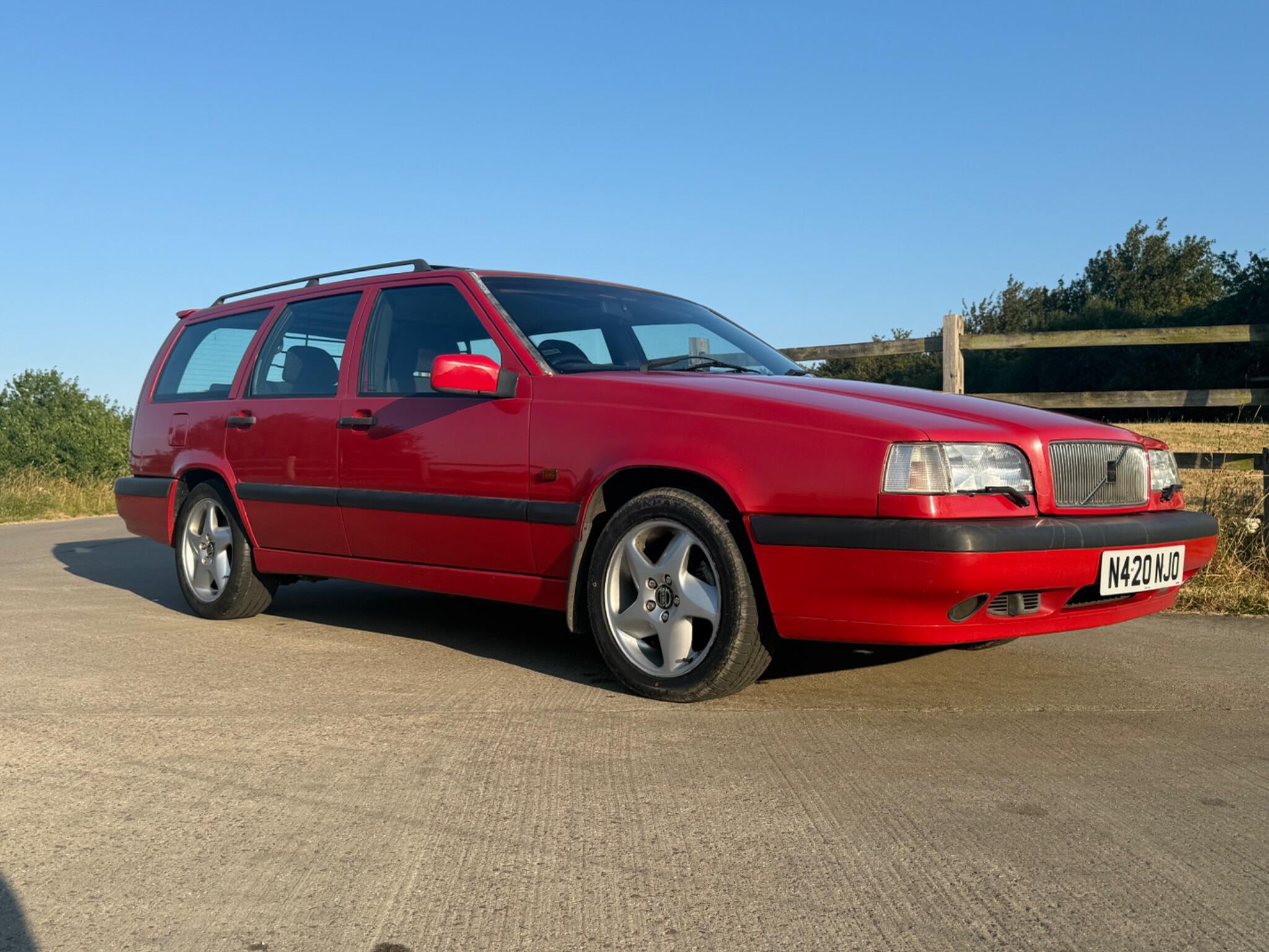 Volvo 850 2.5 20v GLT 5dr — photo 49 of 96